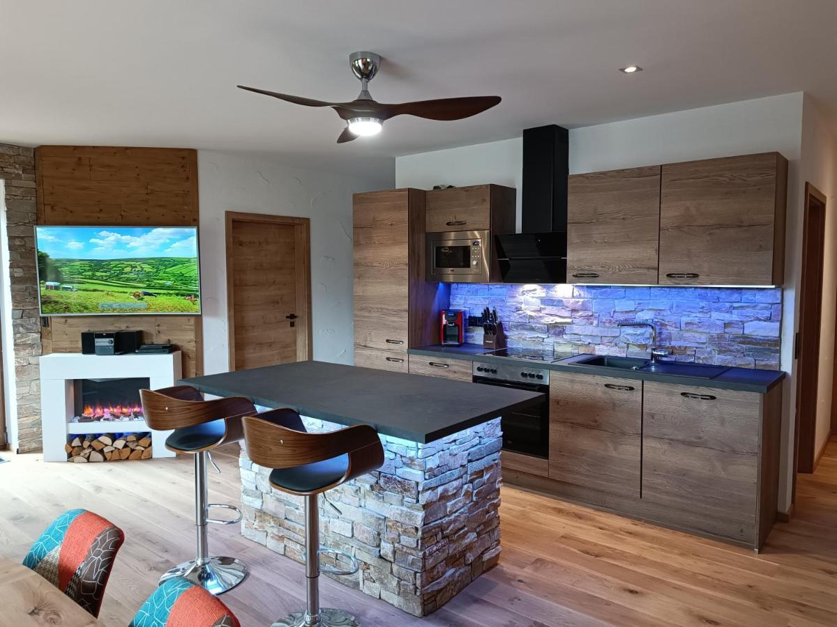 Luxus Ferienwohnung Chalet Seenaehe Schalkenmehren Exteriör bild