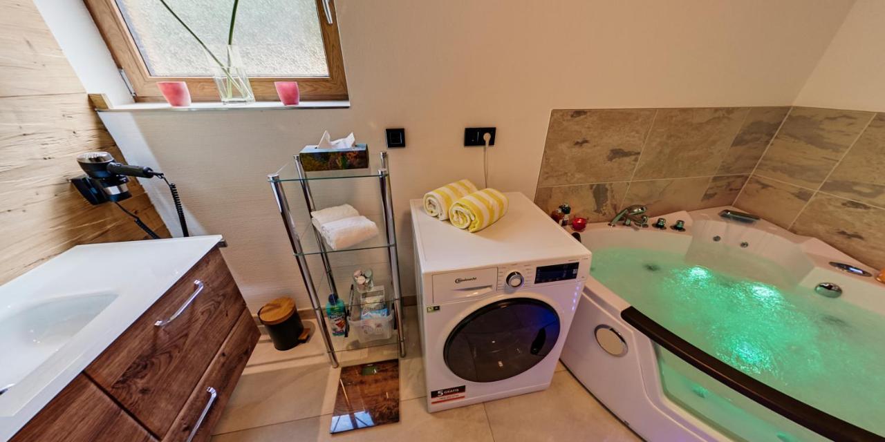 Luxus Ferienwohnung Chalet Seenaehe Schalkenmehren Exteriör bild